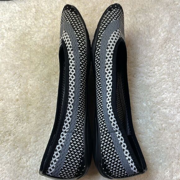 Adrienne Vittadini Womens Sport Knit Ballet Flats Gray Patterned Shoes Sz 8.5 - Picture 5 of 8